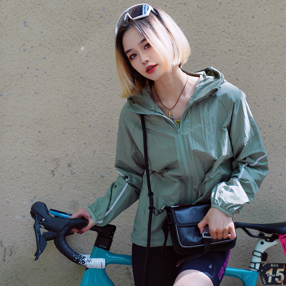 Bike-Frame-Bag-Turn-Into-Fashion-Crossbody-Bag
