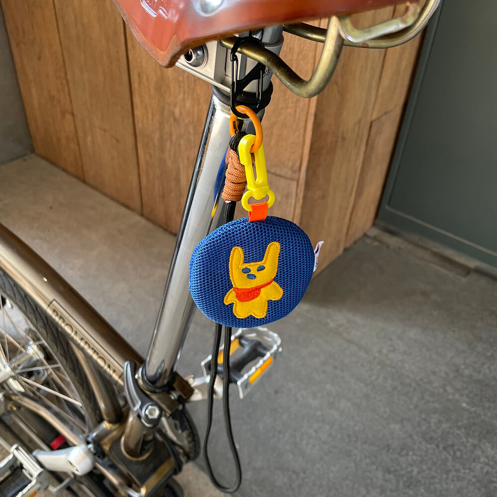 Blue-KEKETOO-Bunny-Mosquito-Repellent-Pendant-Hanging-On-Brompton-Bicycled-Saddle