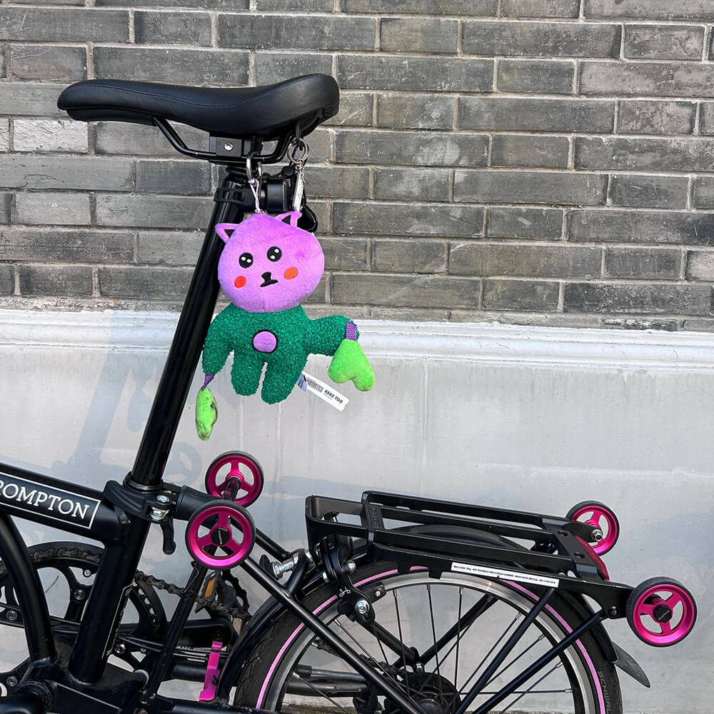Eye-catching-Cartoon-Cat-Plush-Bike-Accessory
