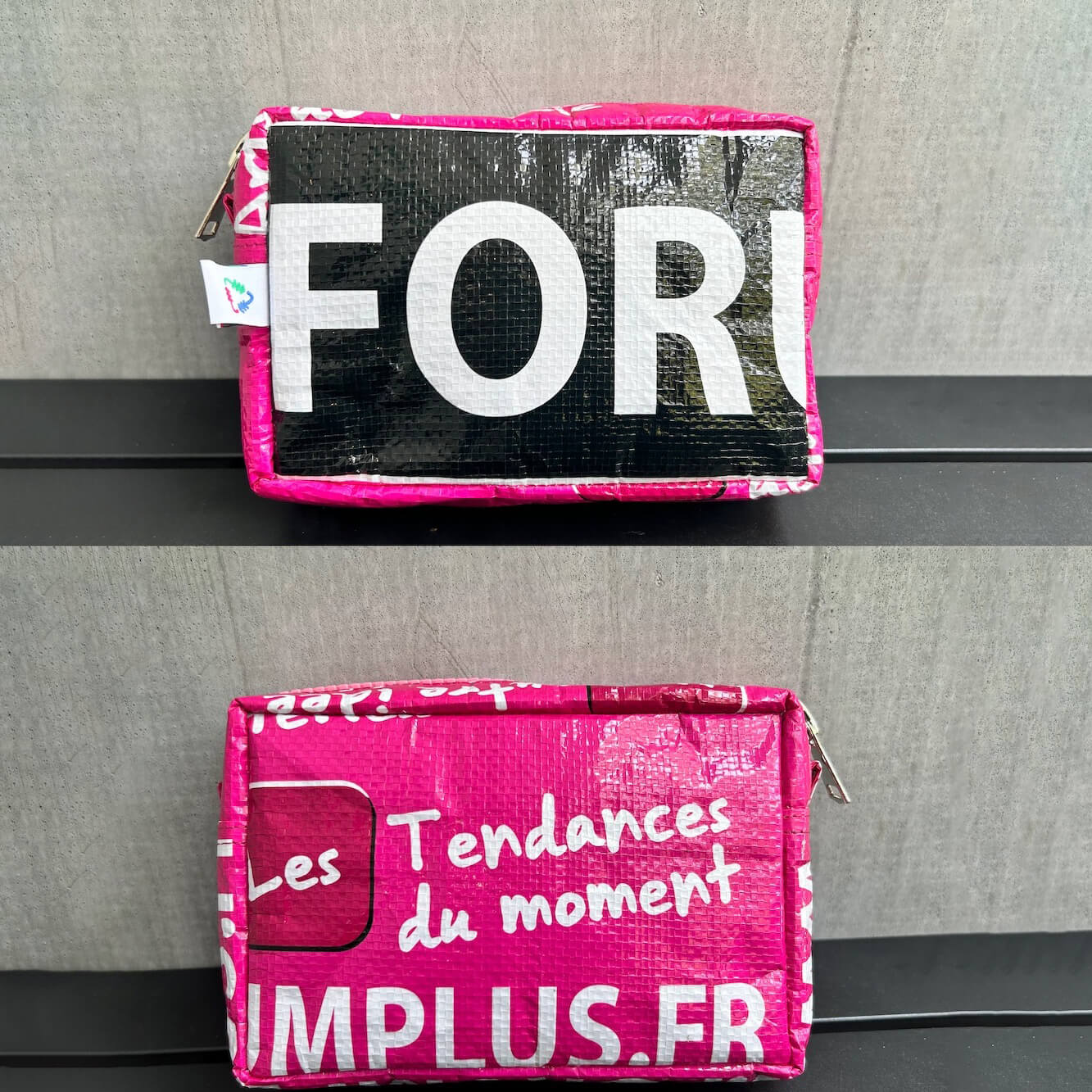 hot-pink-black-recycled-woven-text-print-cosmetic-bag-lightweight-multipurpose-remake-bag-tendances-du-moment