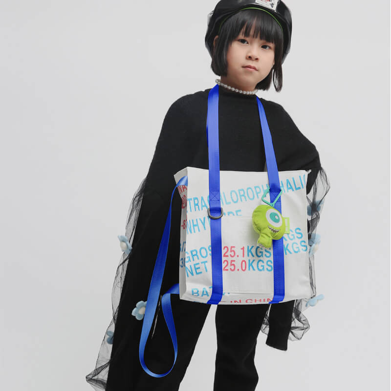mirror-zoo-shoulder-bag-for-students